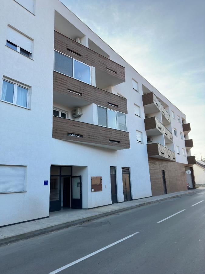 City Rent 1 Osijek Exterior foto